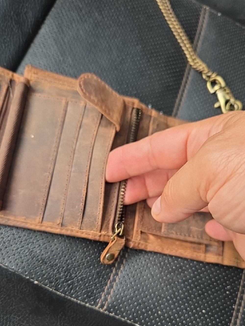 Men's Brown Leather Chain Wallet Card Holder - Picture 5 of 10